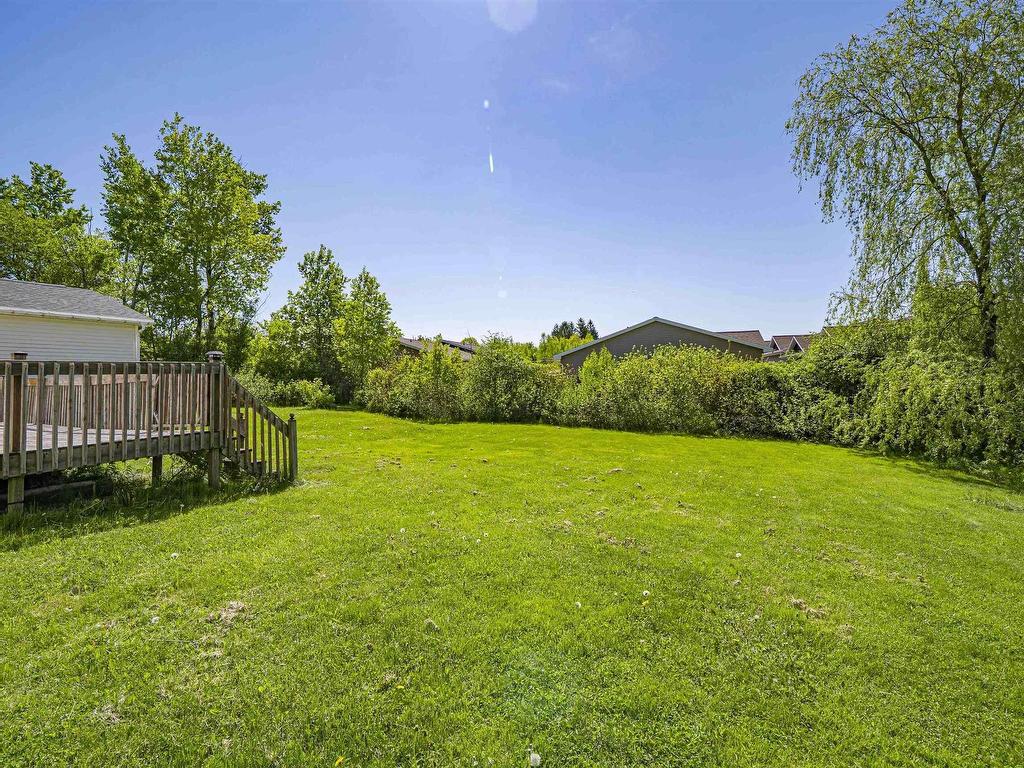 












19 Frenchy Road

,
Lantz,




NS
B2S 1R3


