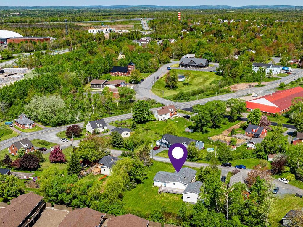 












19 Frenchy Road

,
Lantz,




NS
B2S 1R3

