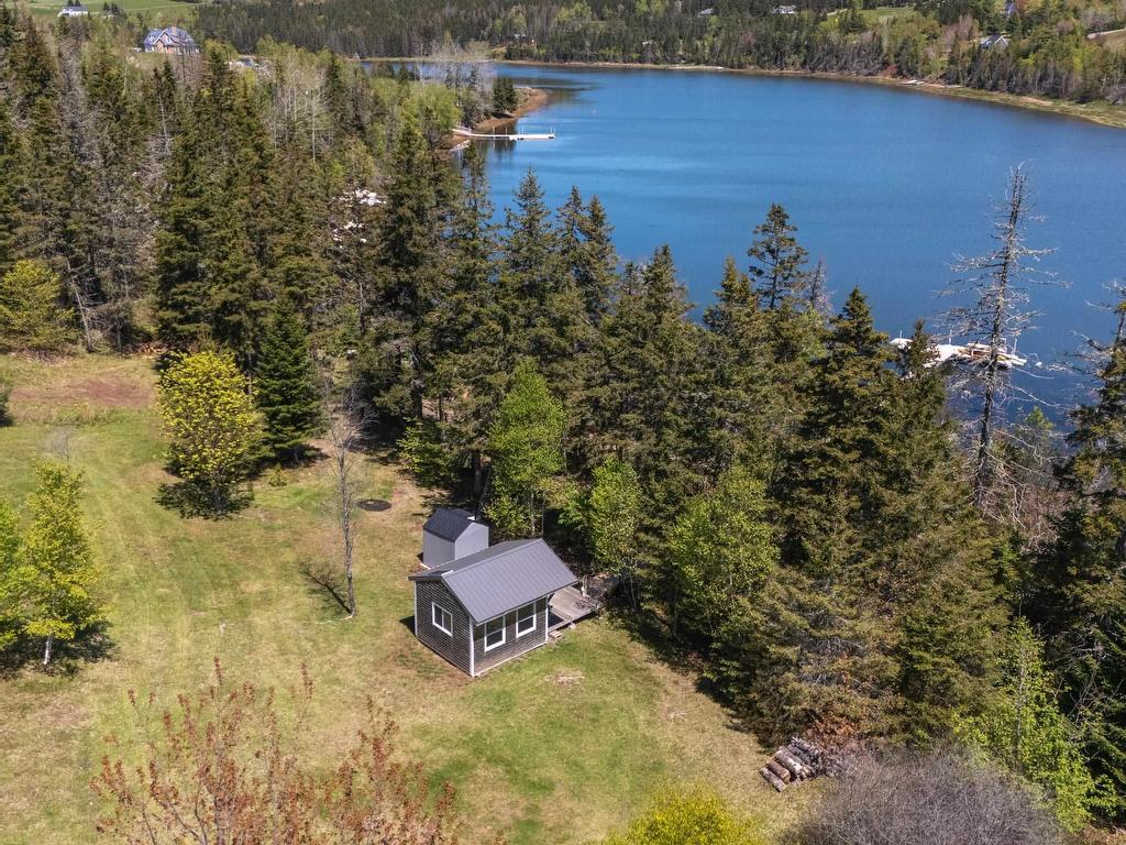 












133 & B5 Riverbend Lane

,
North Granville,




PE
C0A 1N0

