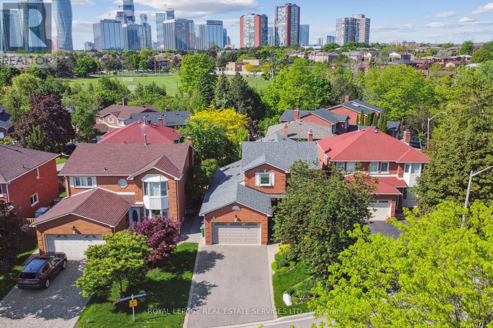 












4216 PETERSBURG CRESCENT

,
Mississauga,




Ontario
L4Z2T3

