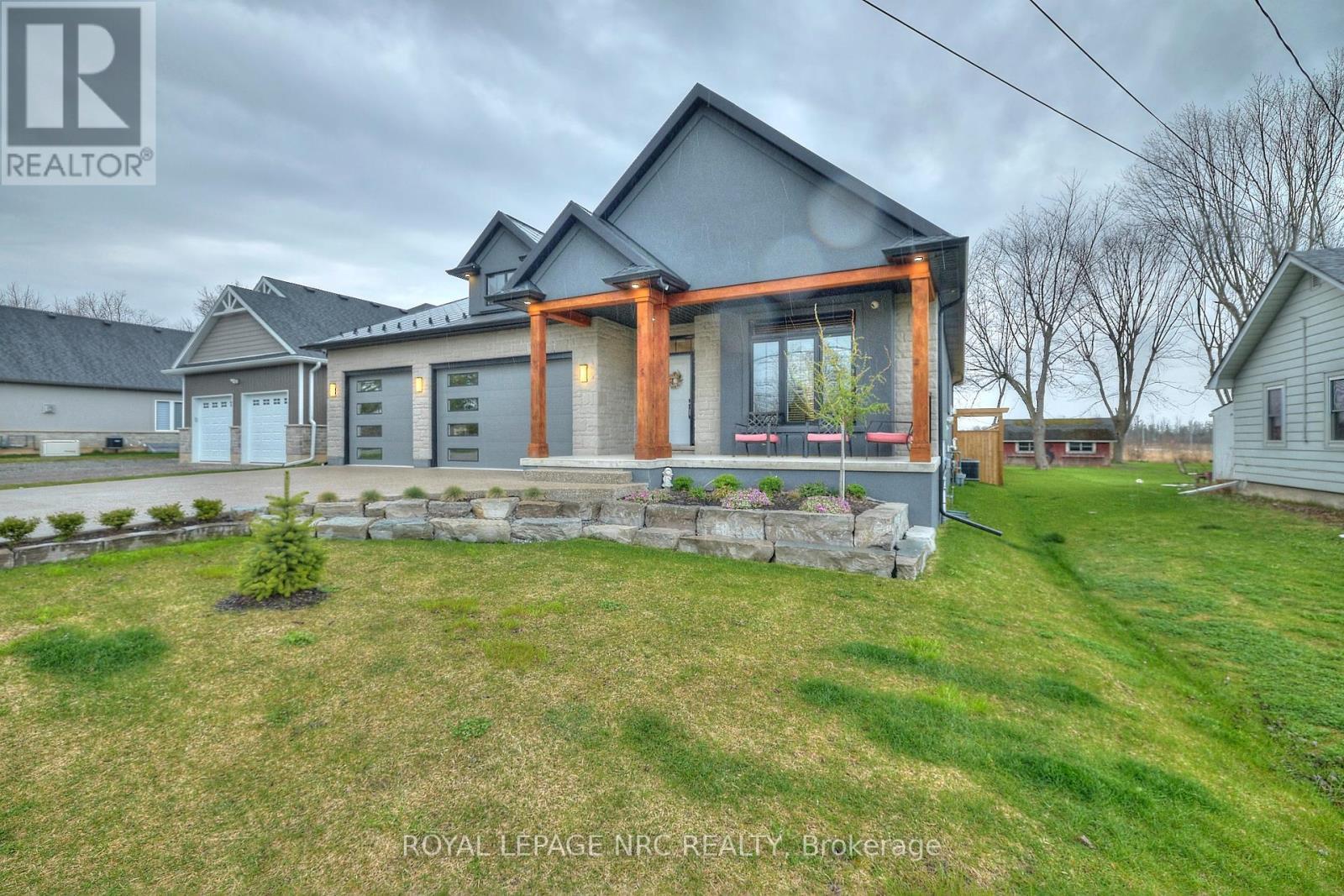 












1174 SPEARS ROAD

,
Fort Erie (Crescent Park),




Ontario
L2A4N1

