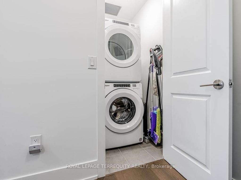 









1063


Douglas McCurdy Common

N/A, 702,
Mississauga,




ON
L5G 0C5

