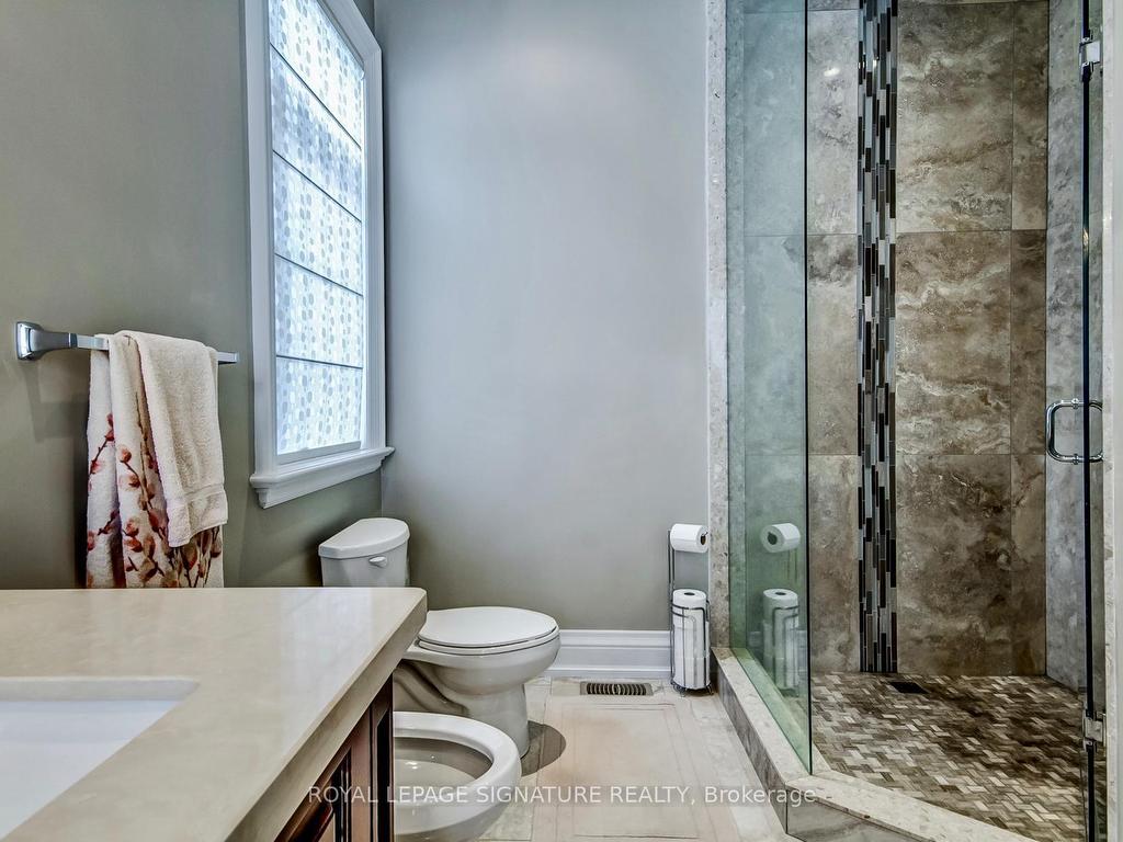 









69


Peter

Street,
Markham,




ON
L3P 2A7

