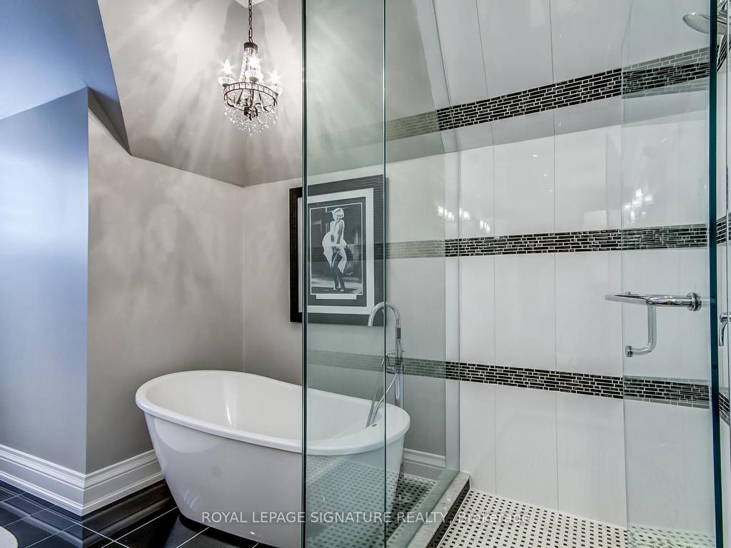 









69


Peter

Street,
Markham,




ON
L3P 2A7

