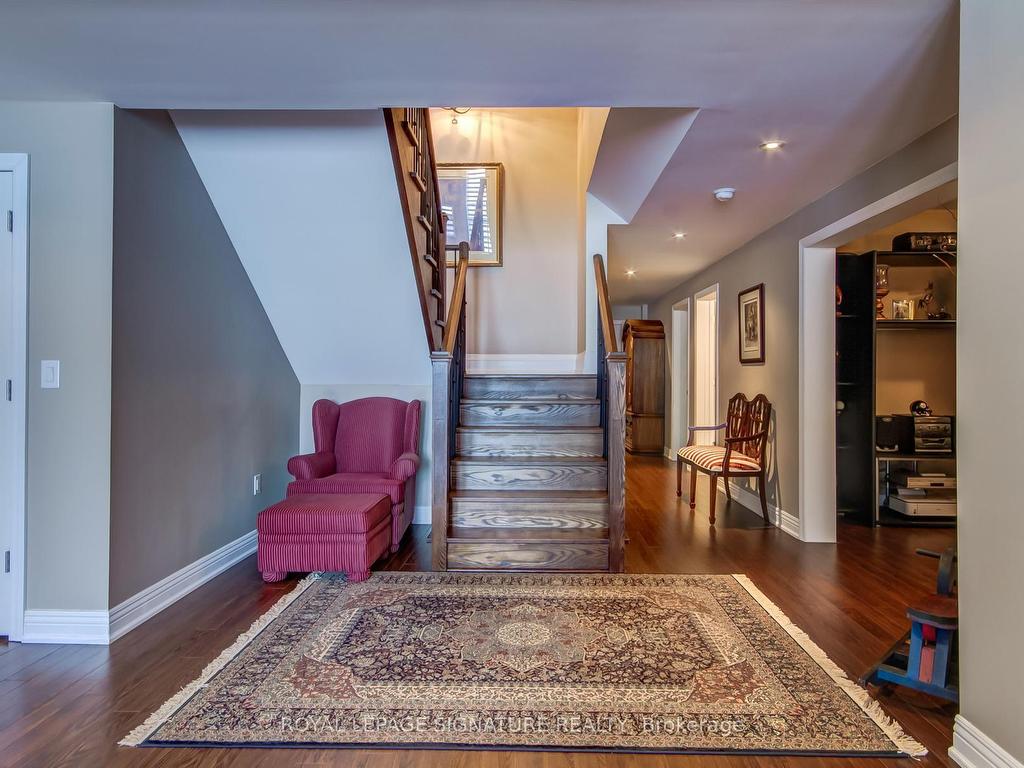 









69


Peter

Street,
Markham,




ON
L3P 2A7

