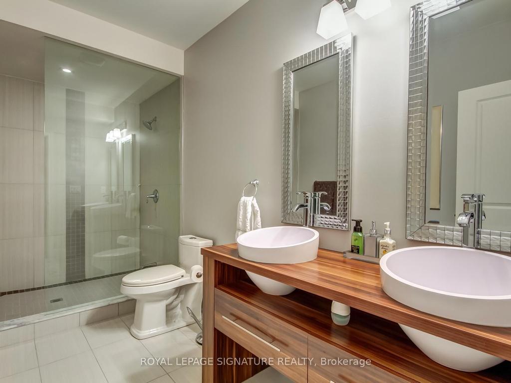 









69


Peter

Street,
Markham,




ON
L3P 2A7

