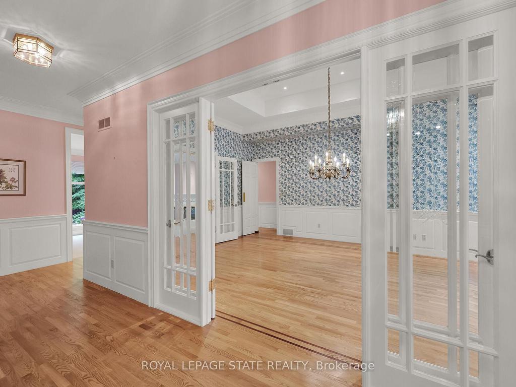 









253


Robina

Road,
Hamilton,




ON
L9G 2L6

