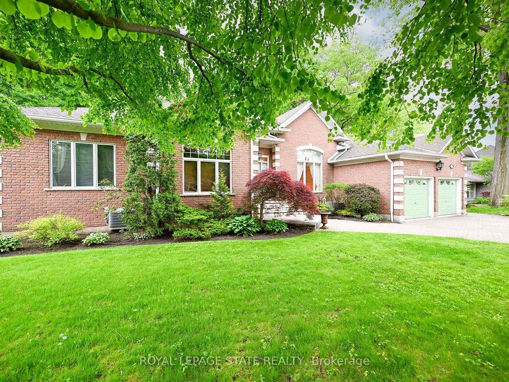 









253


Robina

Road,
Hamilton,




ON
L9G 2L6

