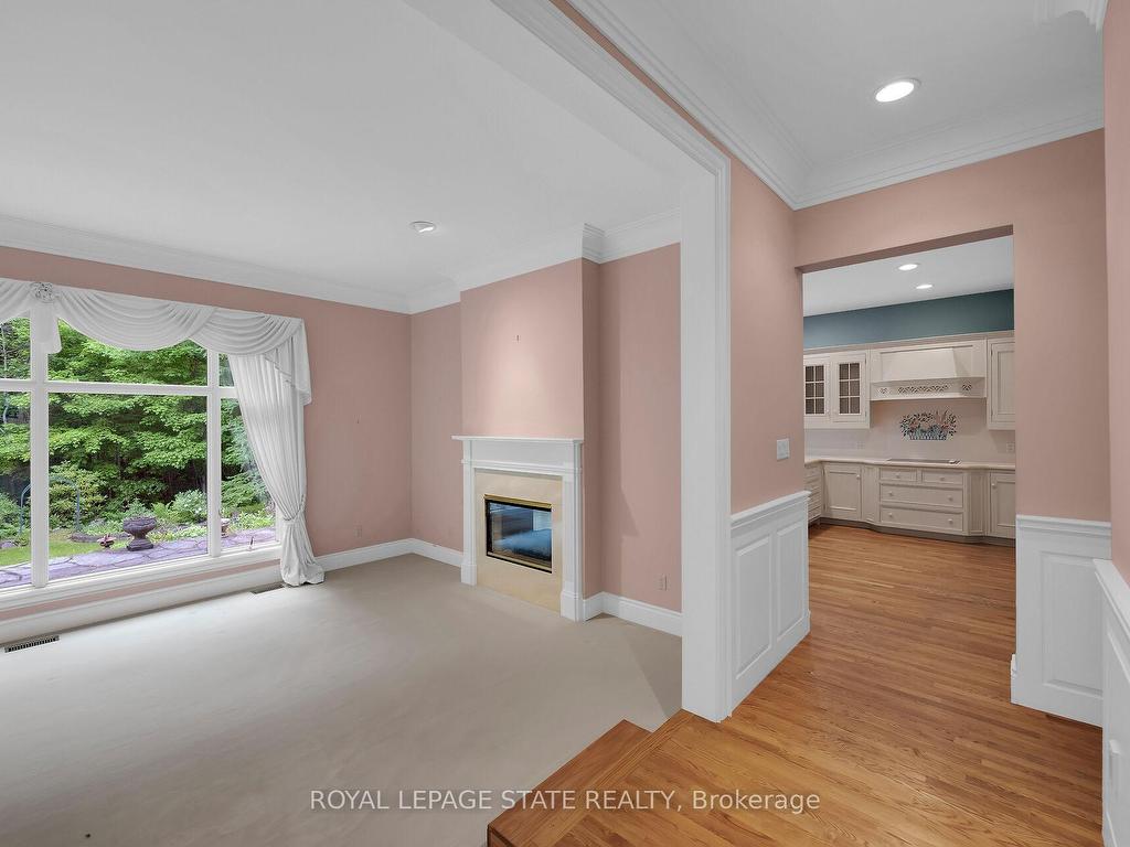 









253


Robina

Road,
Hamilton,




ON
L9G 2L6

