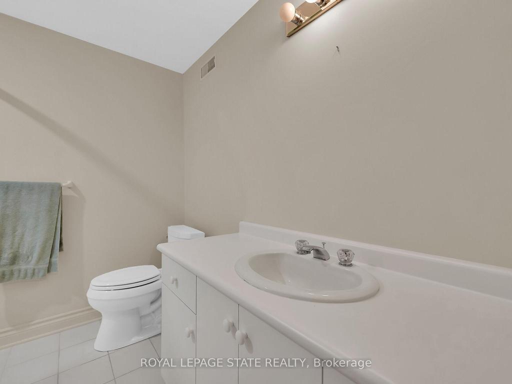 









253


Robina

Road,
Hamilton,




ON
L9G 2L6

