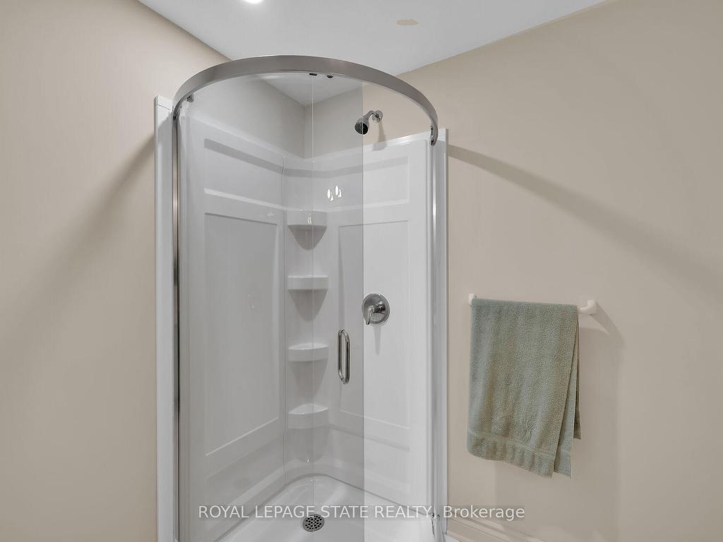 









253


Robina

Road,
Hamilton,




ON
L9G 2L6

