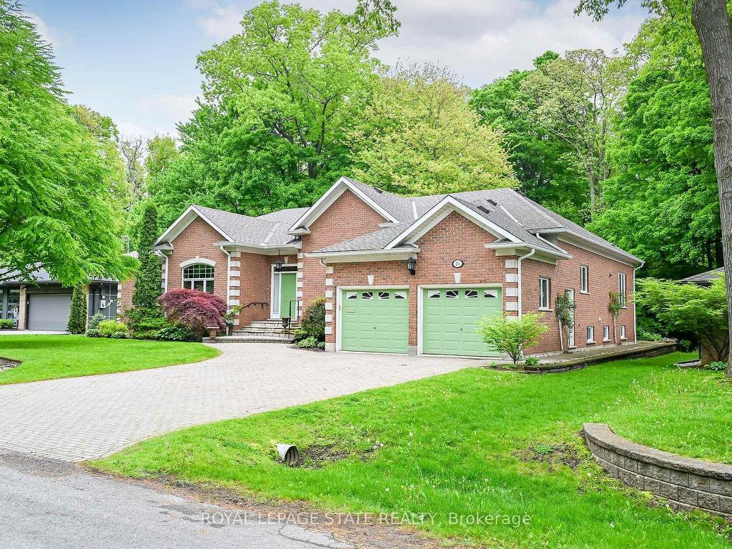 









253


Robina

Road,
Hamilton,




ON
L9G 2L6

