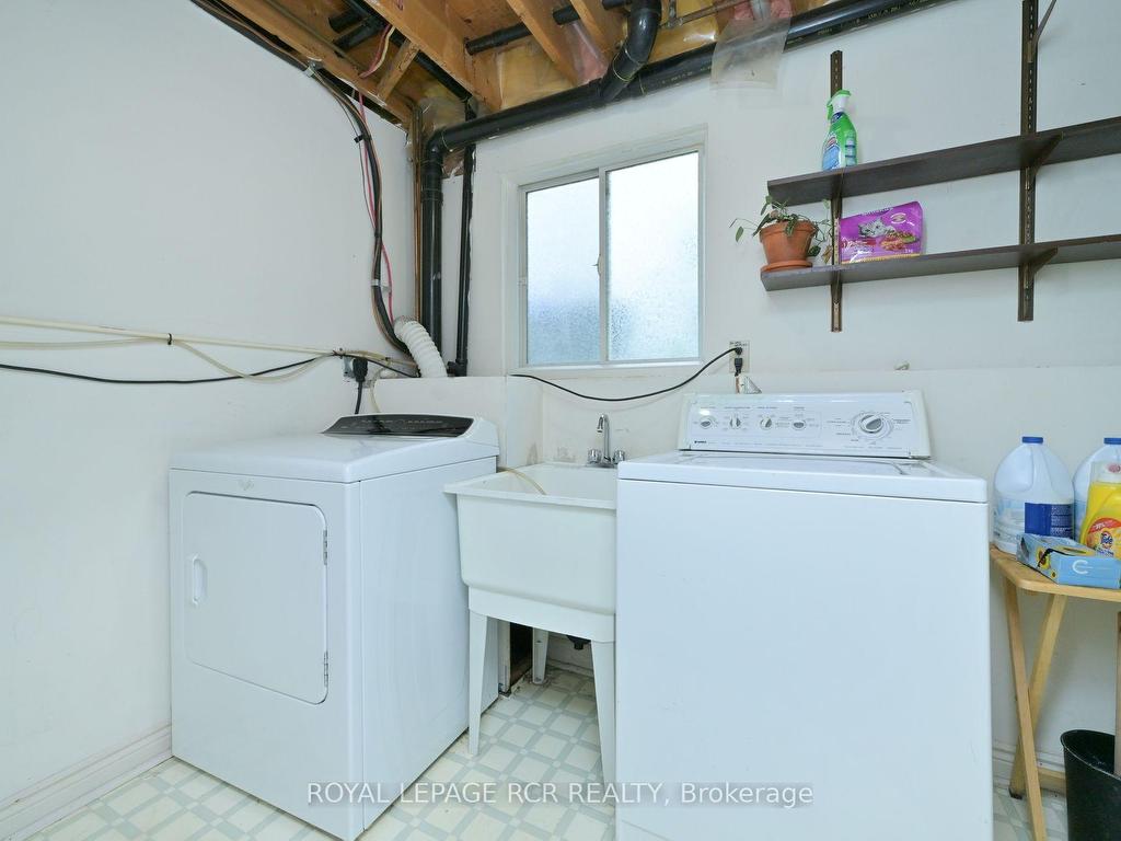 









30


Dyer

Drive,
Wasaga Beach,




ON
L9Z 1E2


