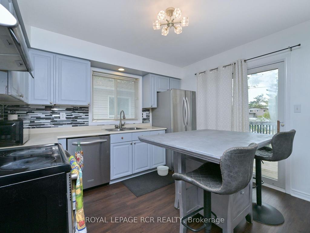 









30


Dyer

Drive,
Wasaga Beach,




ON
L9Z 1E2

