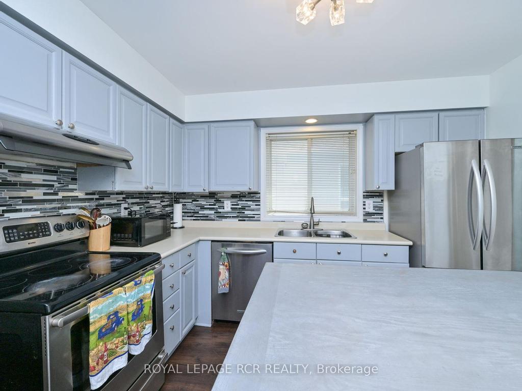 









30


Dyer

Drive,
Wasaga Beach,




ON
L9Z 1E2

