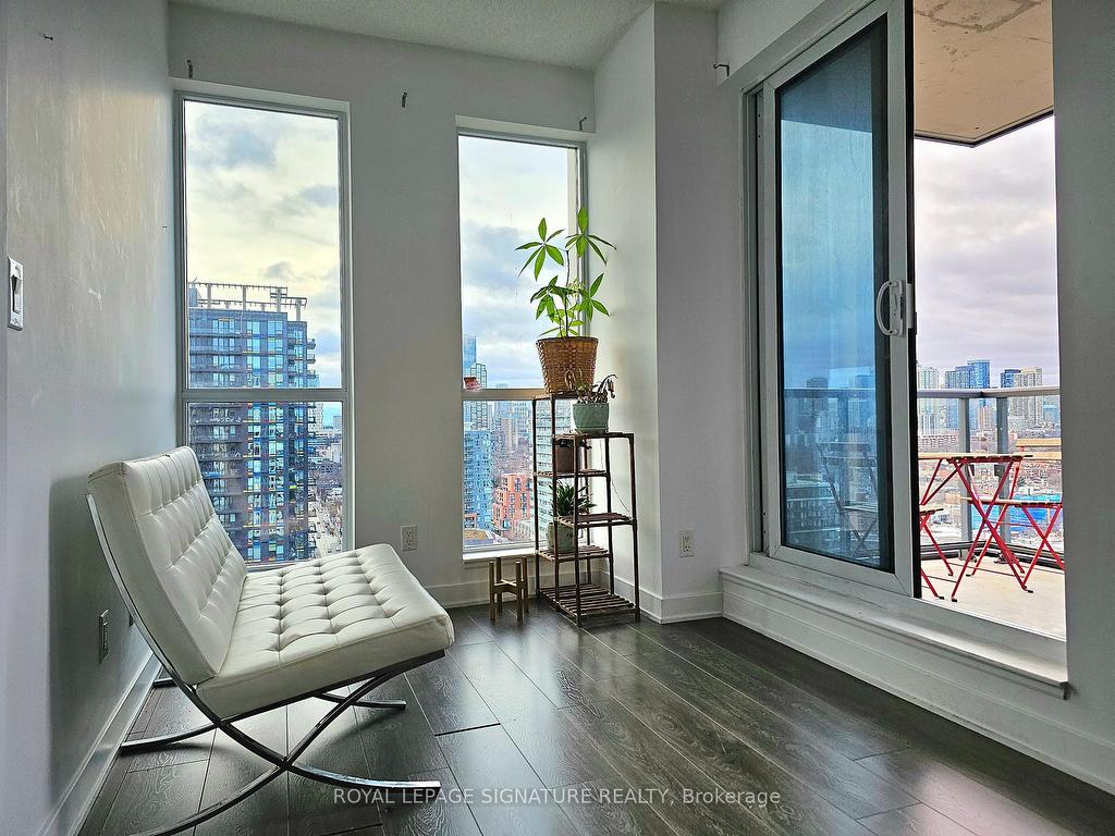 









170


Sumach

Street, 2209,
Toronto,




ON
M5A 0C3

