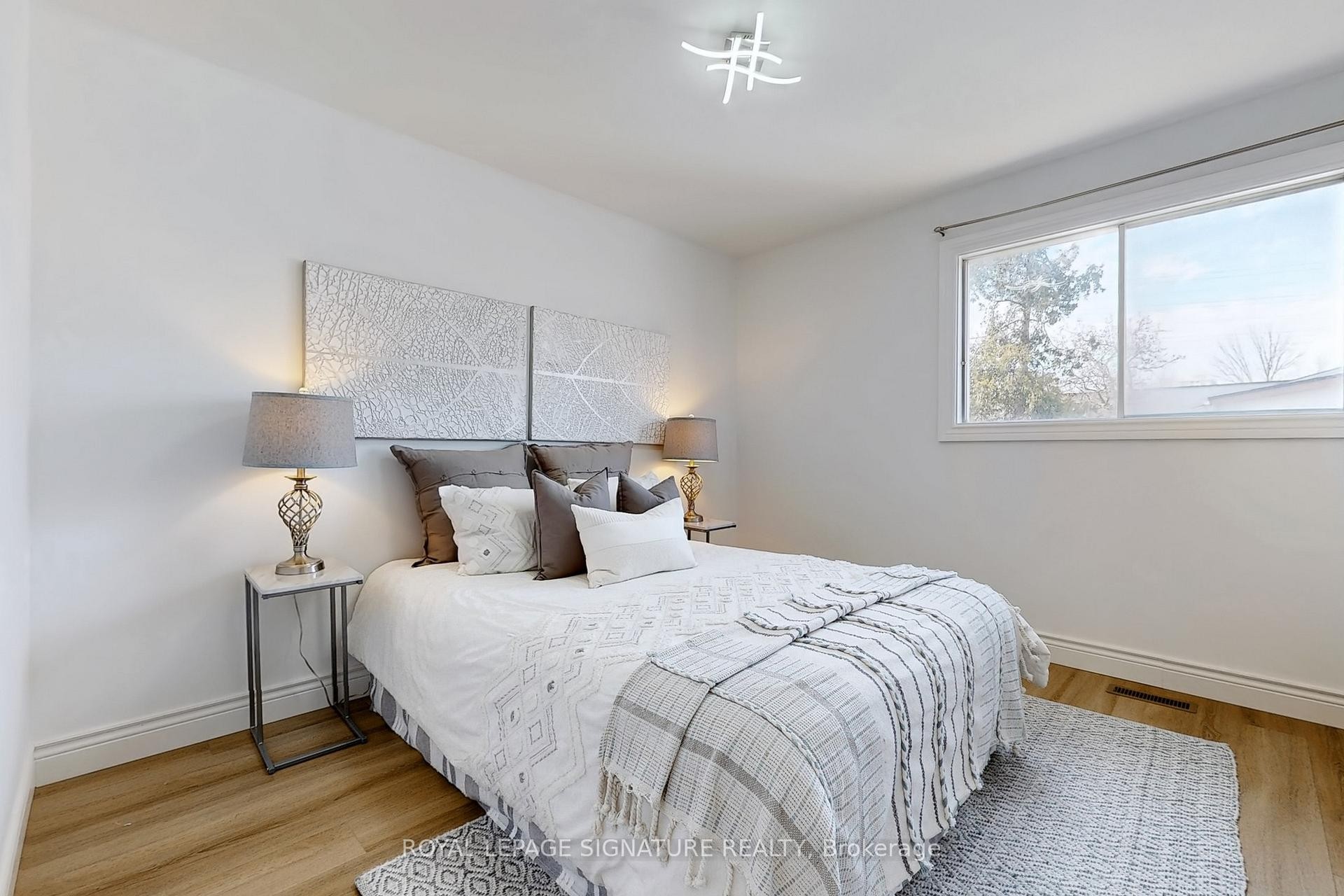 









20


Newport

Avenue,
Toronto,




ON
M1L 1H8


