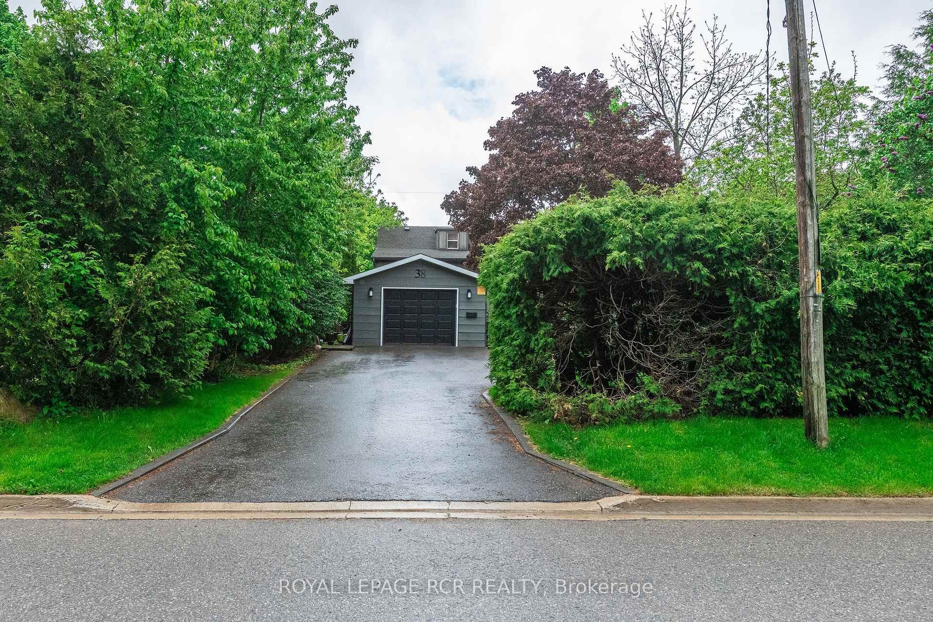 









61


John

Street,
Orangeville,




ON
L9W 2P6

