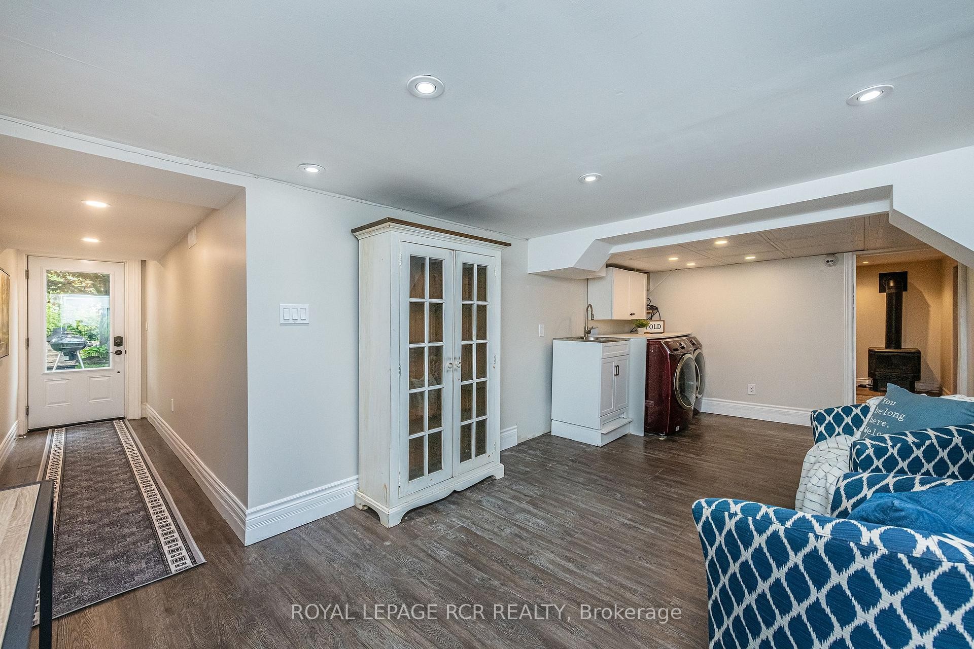 









61


John

Street,
Orangeville,




ON
L9W 2P6

