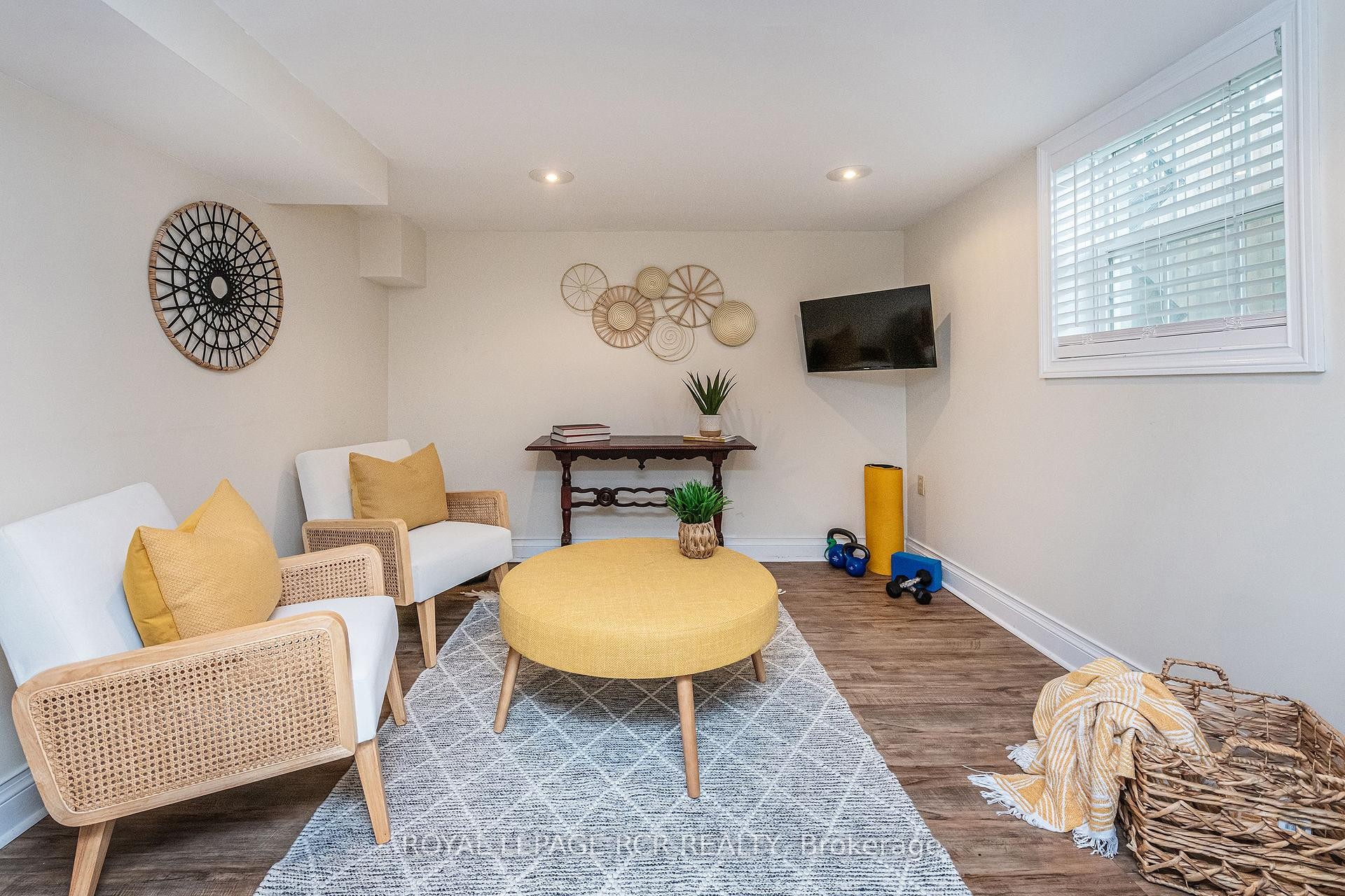 









61


John

Street,
Orangeville,




ON
L9W 2P6

