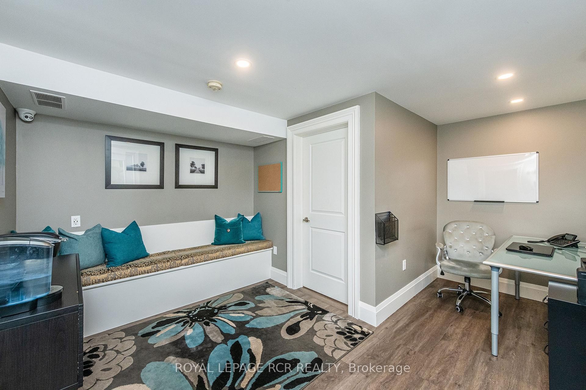 









61


John

Street,
Orangeville,




ON
L9W 2P6


