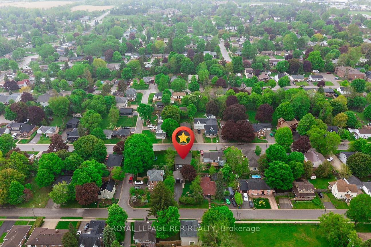









61


John

Street,
Orangeville,




ON
L9W 2P6


