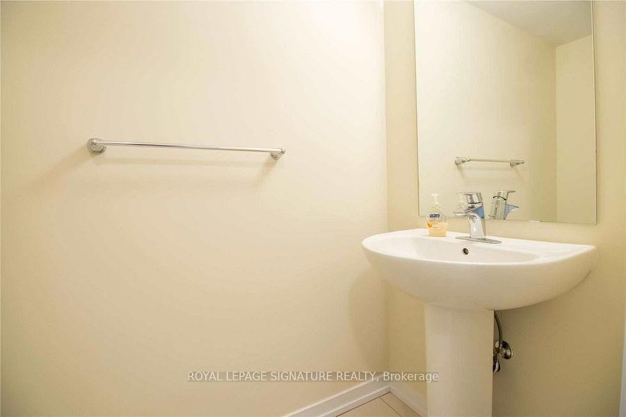 









76


Scarletwood

Street,
Hamilton,




ON
L8J 1X5

