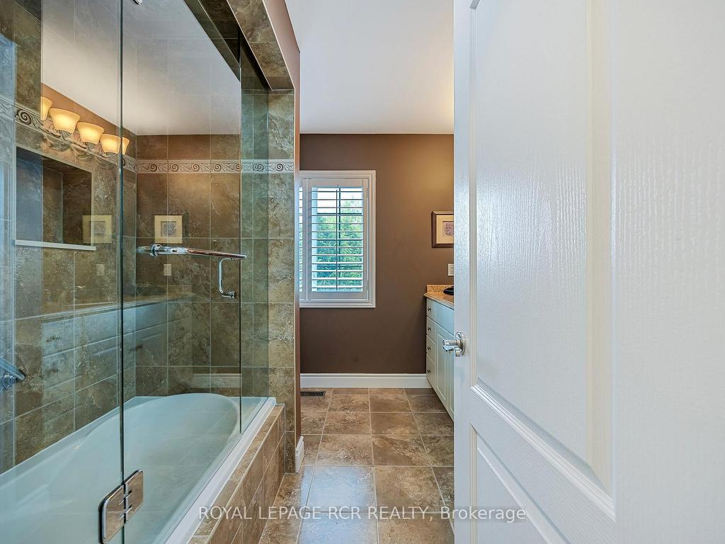 









1


Reddington

Drive, 4,
Caledon,




ON
L7E 4C4

