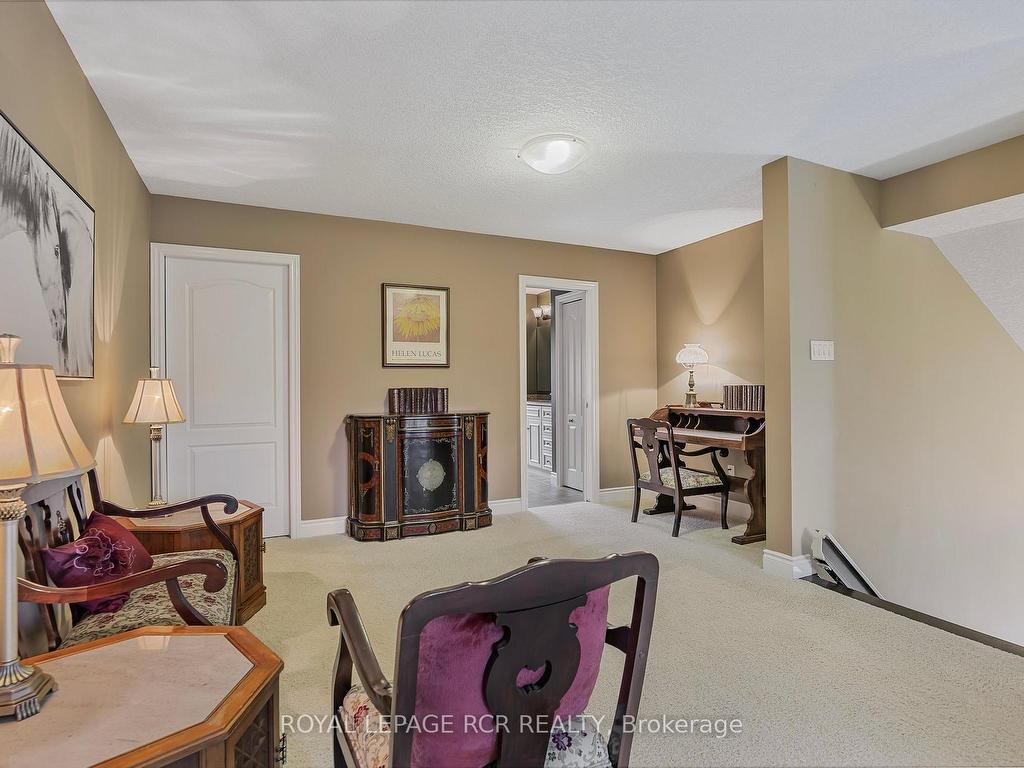 









1


Reddington

Drive, 4,
Caledon,




ON
L7E 4C4

