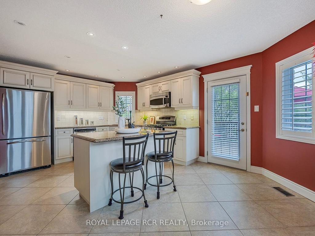 









1


Reddington

Drive, 4,
Caledon,




ON
L7E 4C4

