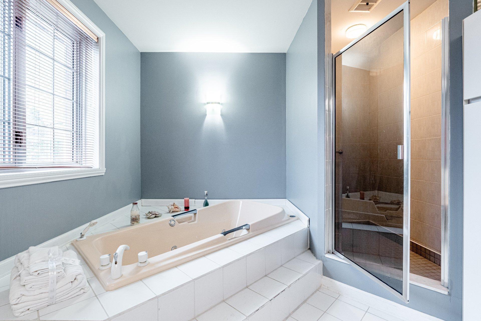 









2040


Rue La Rochefoucauld

,
Sherbrooke (Les Nations),




QC
J1J4H6

