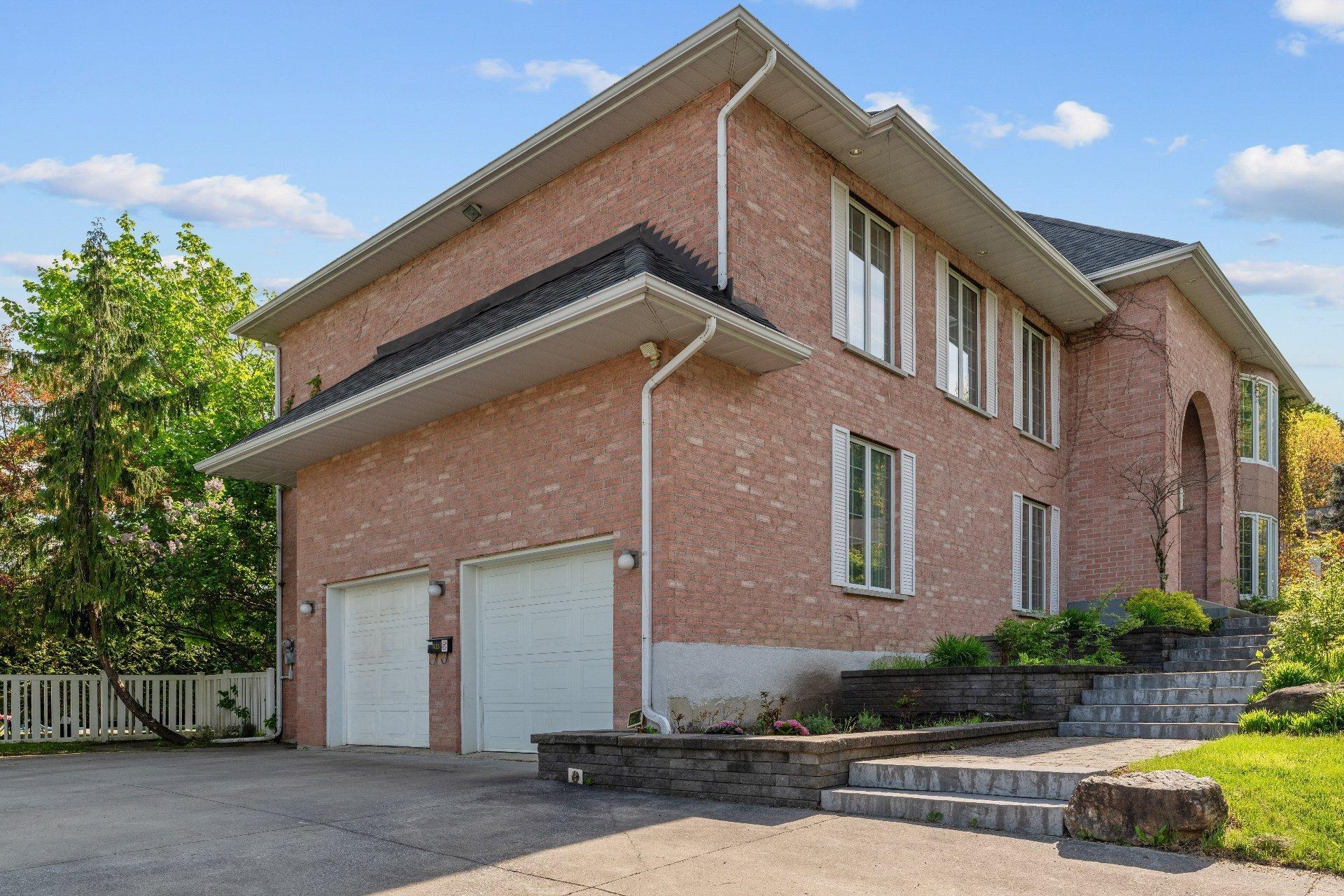 









2040


Rue La Rochefoucauld

,
Sherbrooke (Les Nations),




QC
J1J4H6

