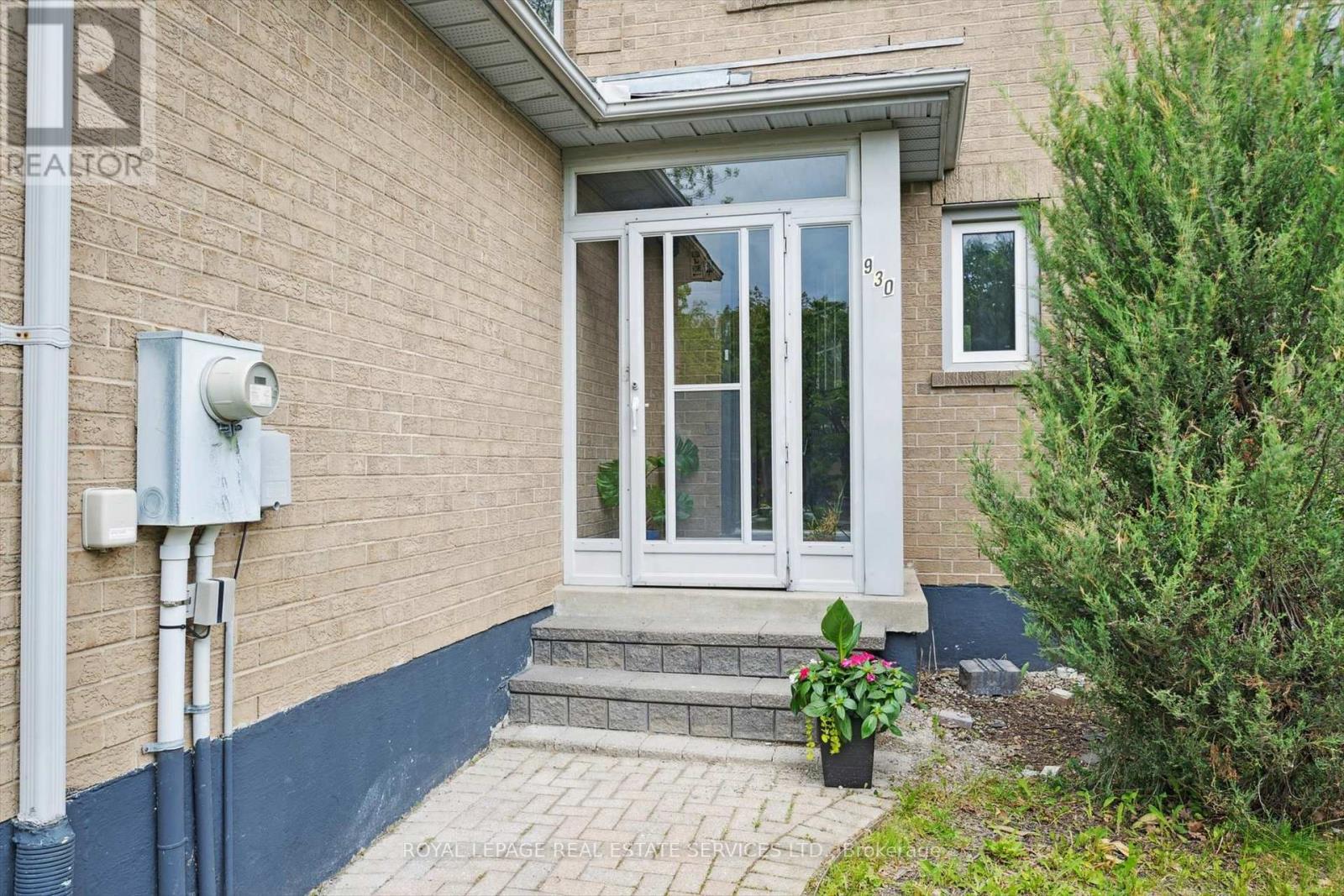 












930 BLIZZARD ROAD

,
Mississauga,




Ontario
L5V1T1

