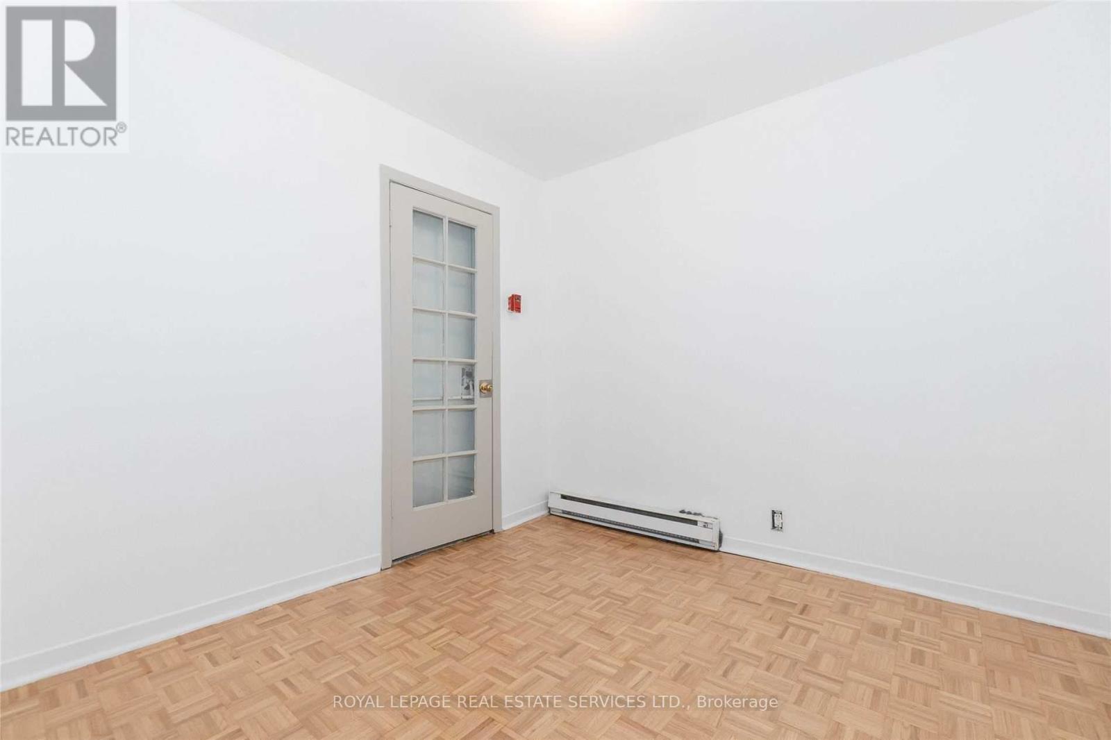 












201 - 1530 KING STREET W

,
Toronto,




Ontario
M6K1J6

