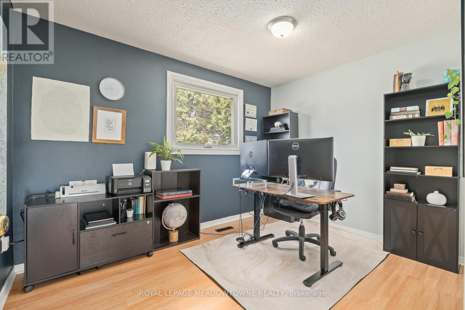 












338 WHITEHEAD CRESCENT

,
Caledon,




Ontario
L7E3Y4

