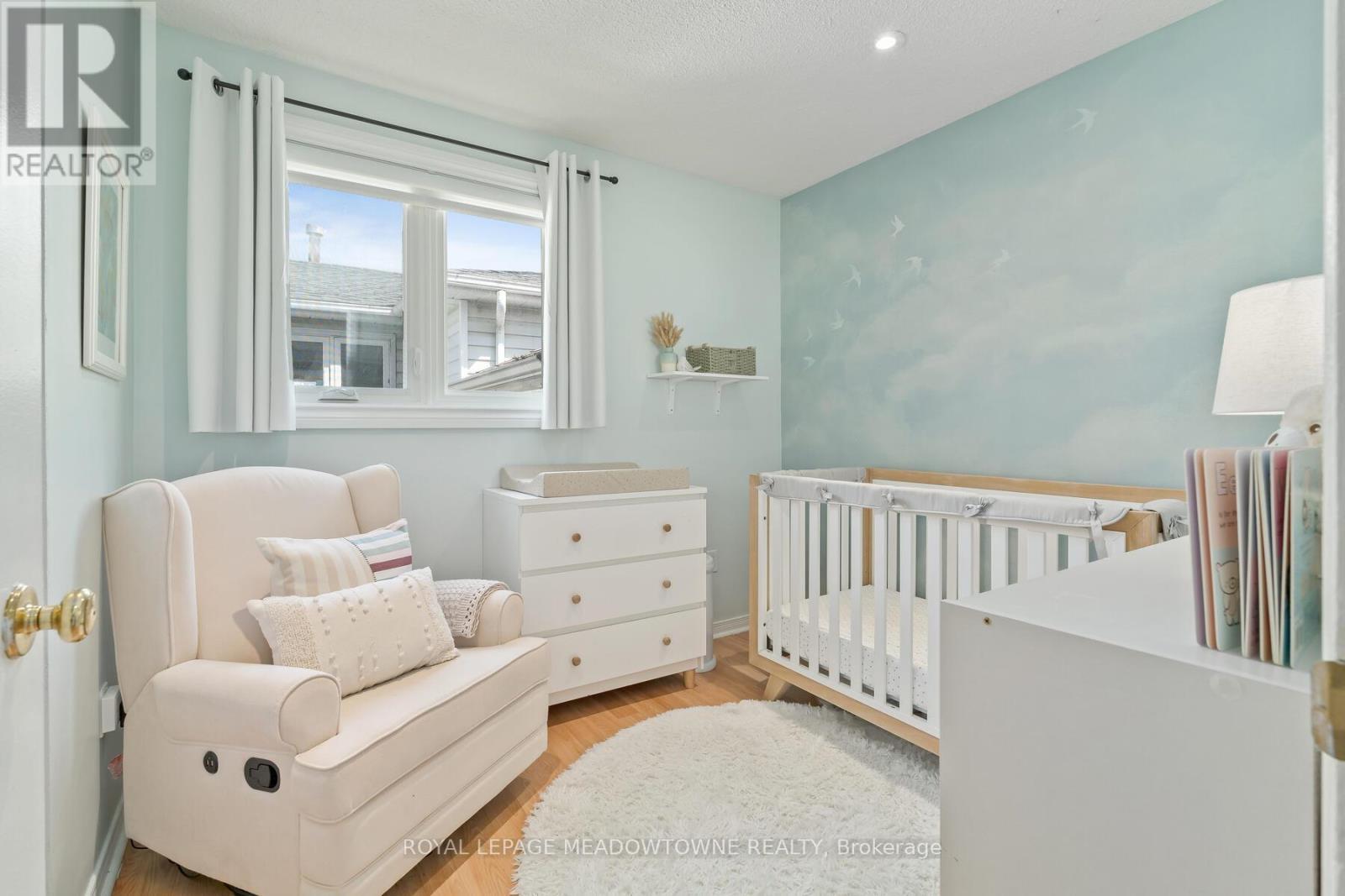 












338 WHITEHEAD CRESCENT

,
Caledon,




Ontario
L7E3Y4

