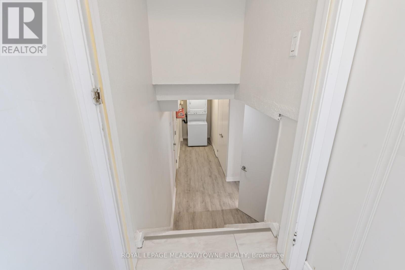 












338 WHITEHEAD CRESCENT

,
Caledon,




Ontario
L7E3Y4

