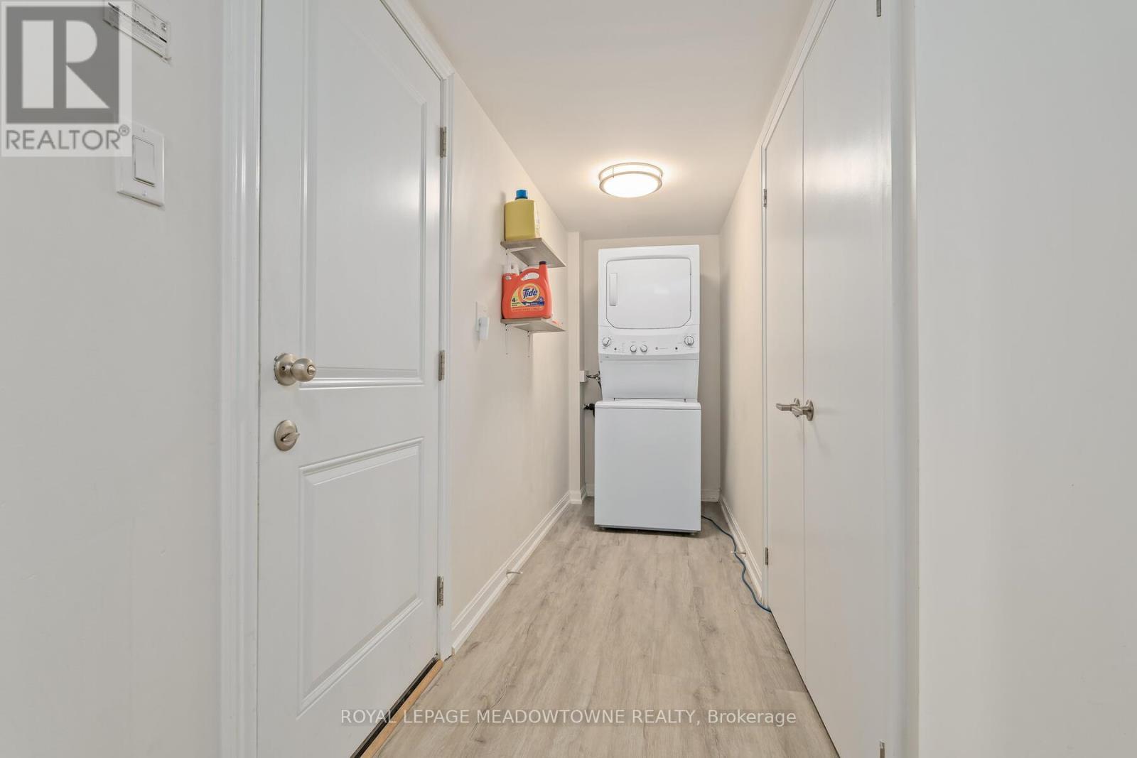 












338 WHITEHEAD CRESCENT

,
Caledon,




Ontario
L7E3Y4

