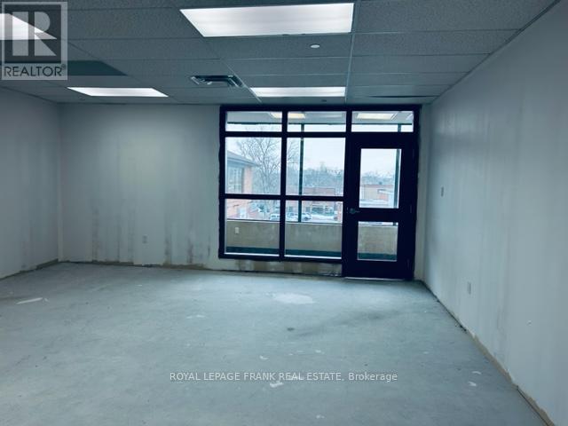 












204 - 114 DUNDAS STREET E

,
Whitby (Downtown Whitby),




Ontario
L1N2H7

