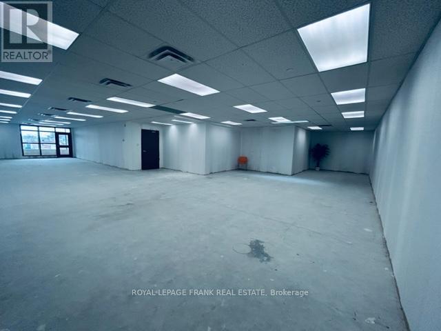 












204 - 114 DUNDAS STREET E

,
Whitby (Downtown Whitby),




Ontario
L1N2H7

