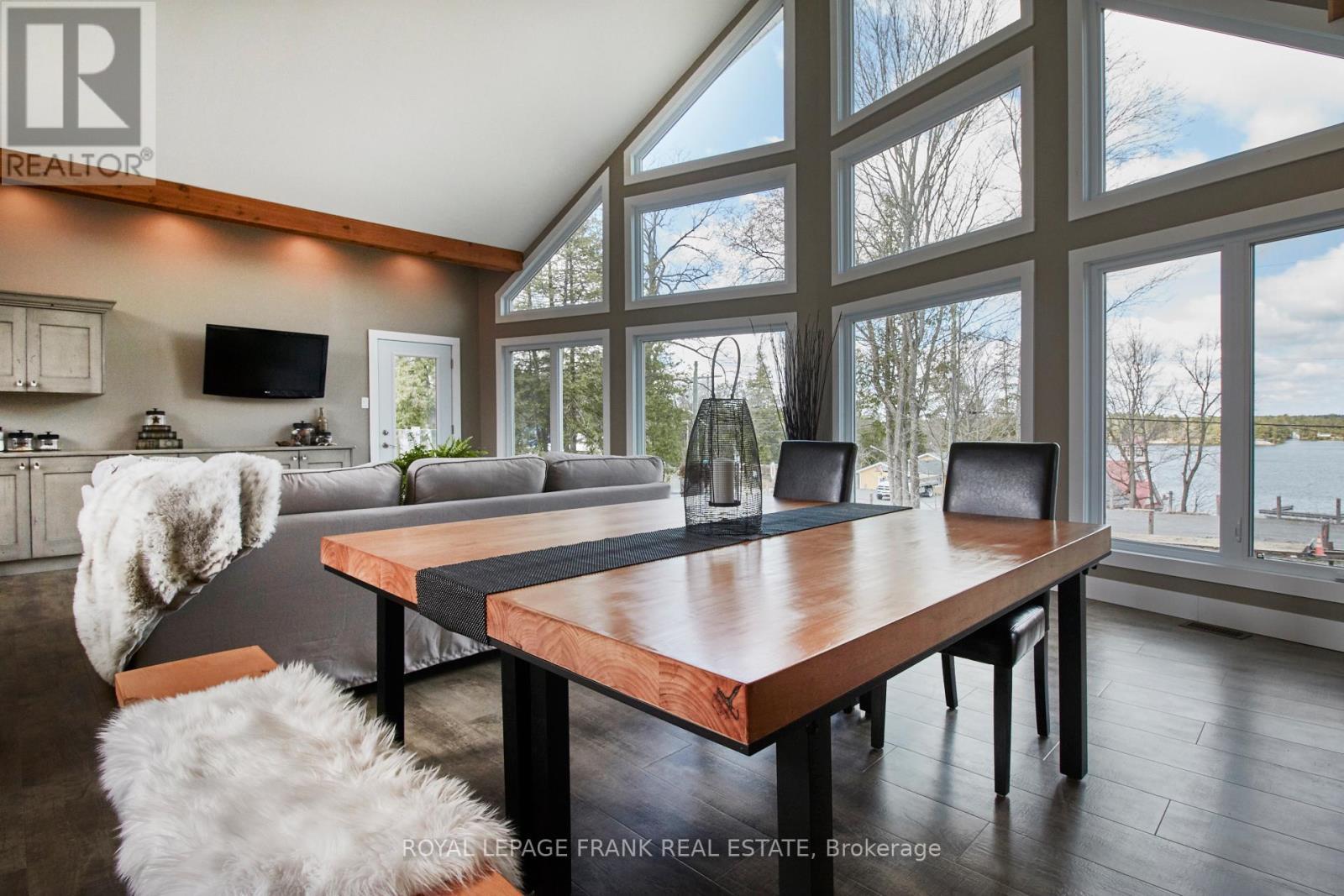 












2269 MCCRACKEN'S LANDING ROAD

,
Douro-Dummer,




Ontario
K0L2H0

