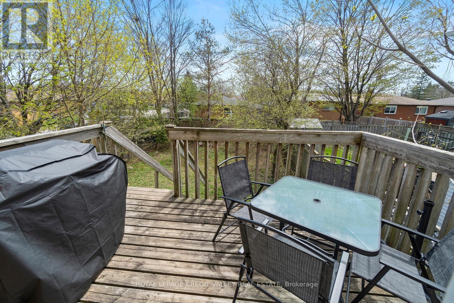 












13 KINZIE LANE

,
Barrie,




Ontario
L4M6A2

