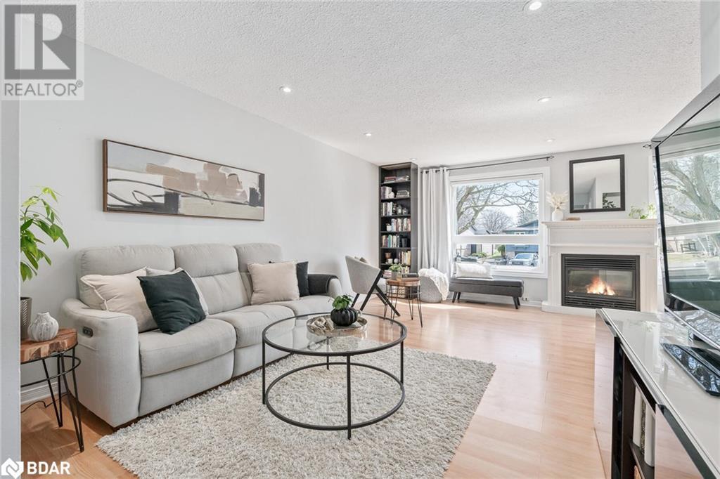 












338 WHITEHEAD Crescent

,
Bolton,




Ontario
L7E3Y4

