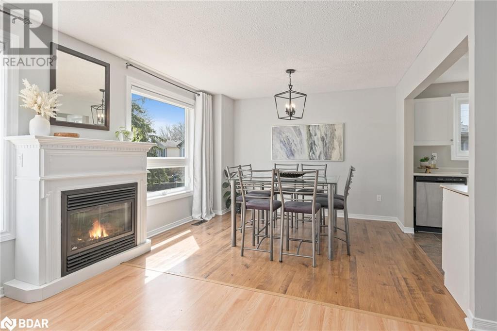 












338 WHITEHEAD Crescent

,
Bolton,




Ontario
L7E3Y4

