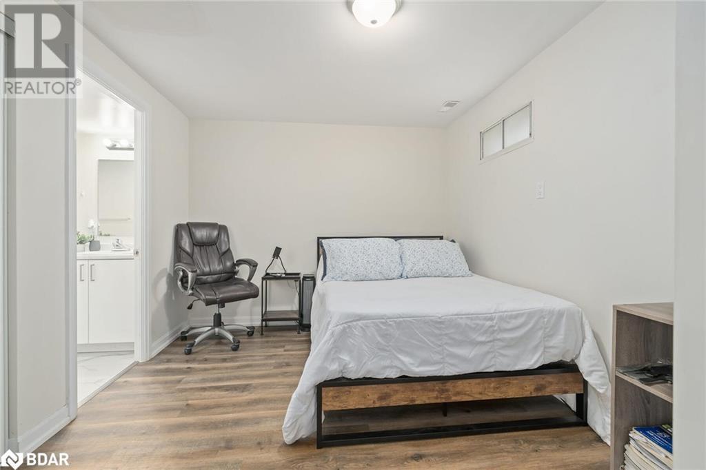 












338 WHITEHEAD Crescent

,
Bolton,




Ontario
L7E3Y4

