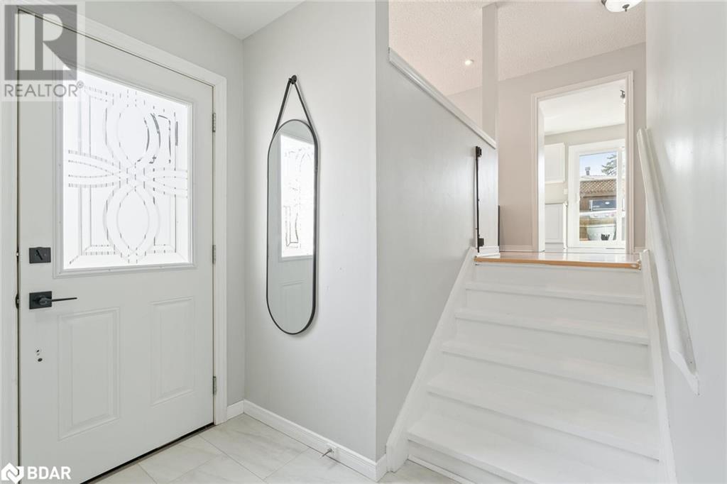 












338 WHITEHEAD Crescent

,
Bolton,




Ontario
L7E3Y4

