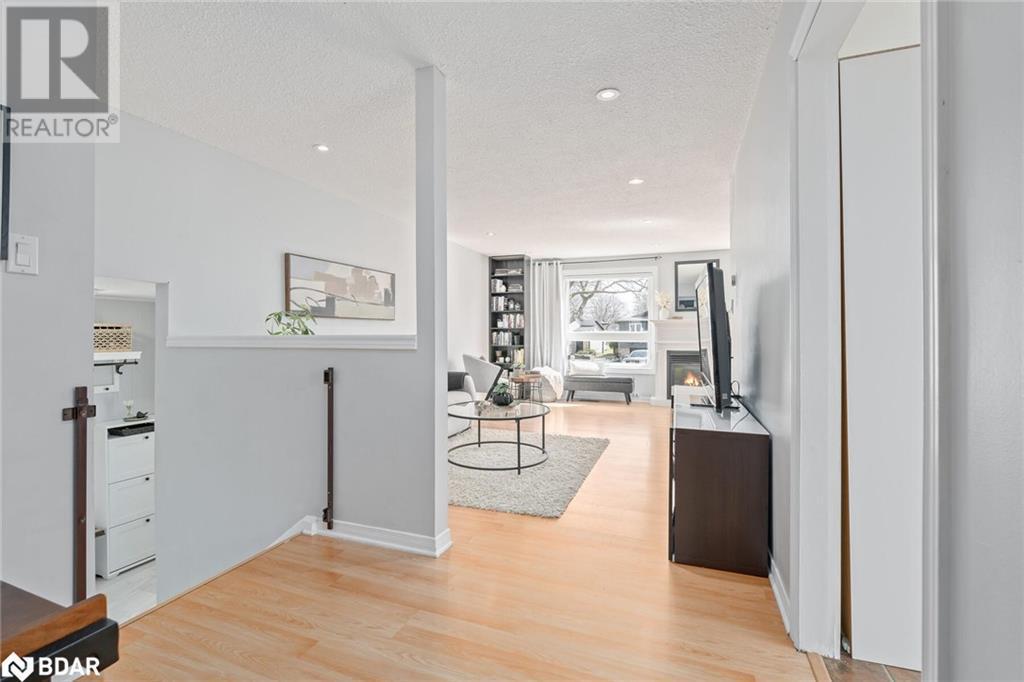












338 WHITEHEAD Crescent

,
Bolton,




Ontario
L7E3Y4

