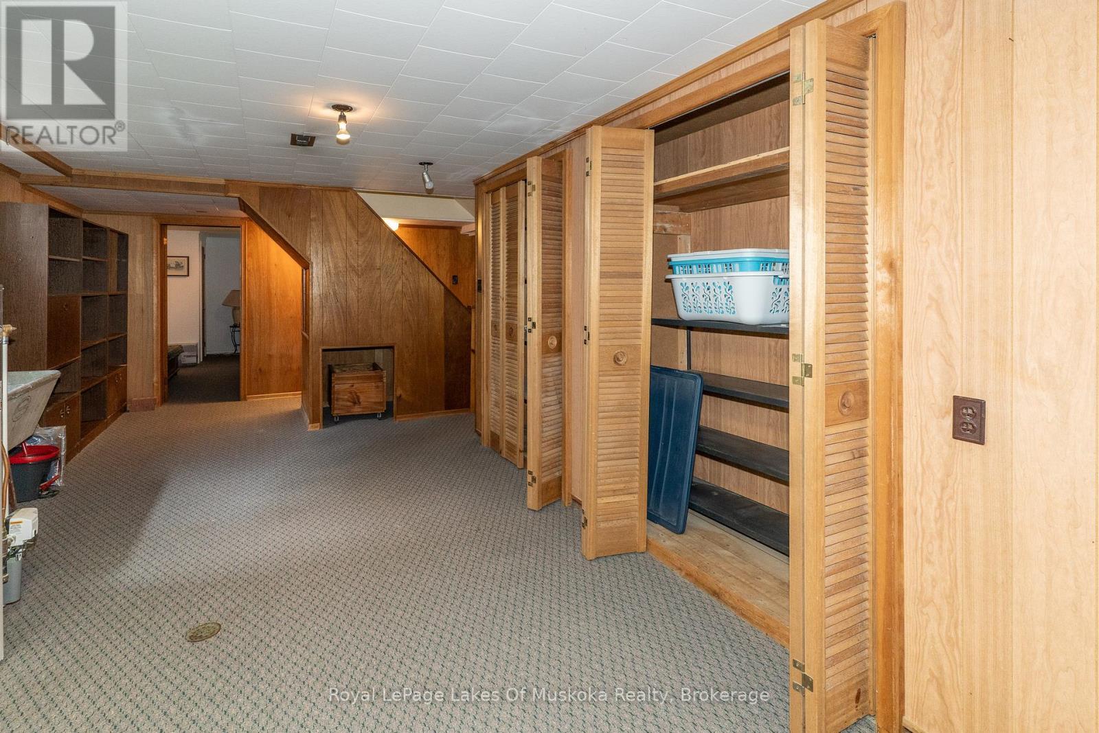 












555 SARAH STREET N

,
Gravenhurst (Muskoka (S)),




Ontario
P1P1E9

