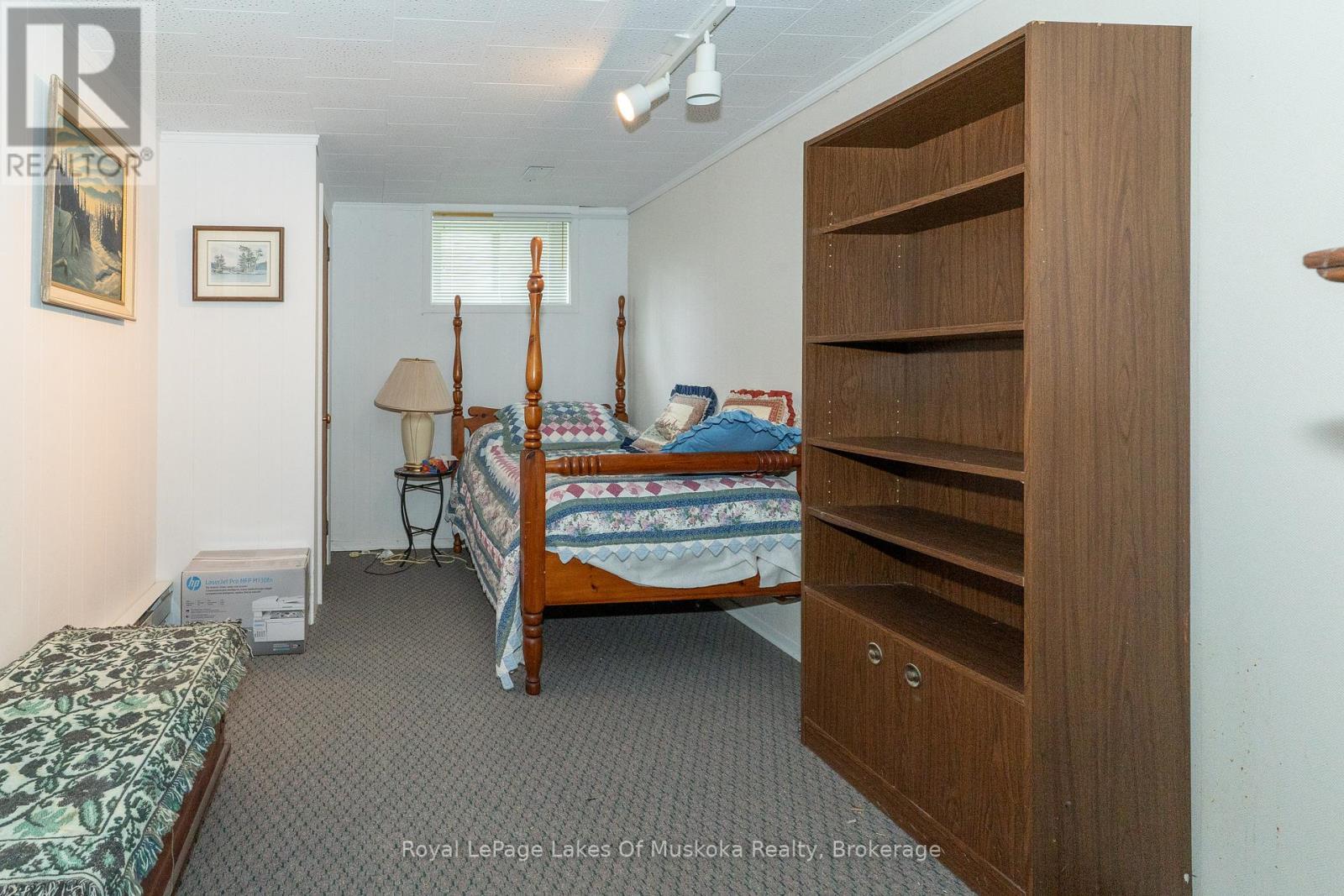 












555 SARAH STREET N

,
Gravenhurst (Muskoka (S)),




Ontario
P1P1E9

