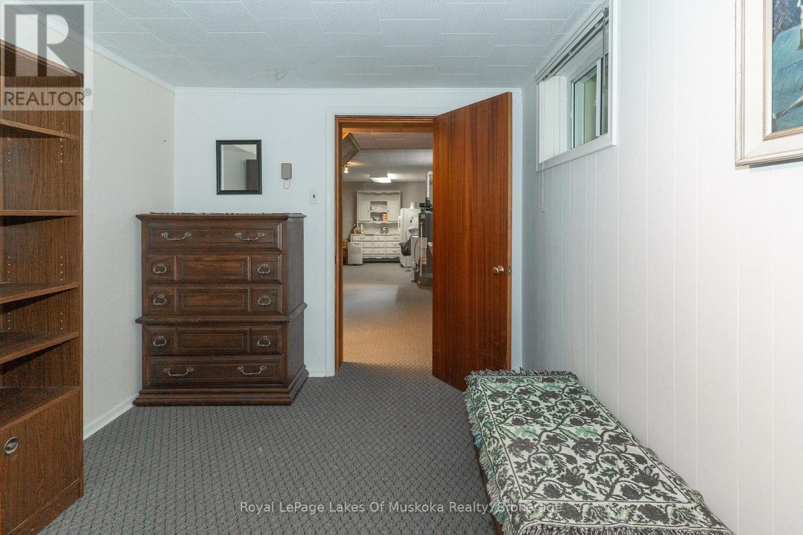












555 SARAH STREET N

,
Gravenhurst (Muskoka (S)),




Ontario
P1P1E9

